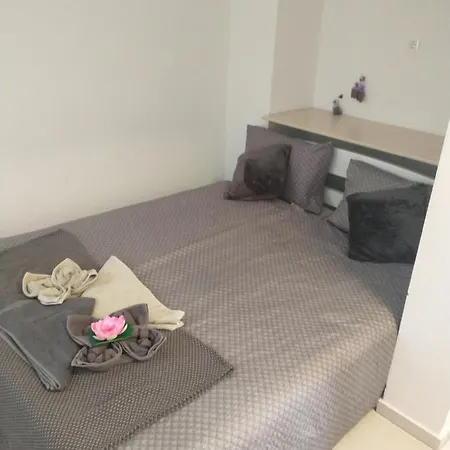 Drevi Apartment *