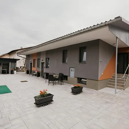 Drevi Apartment *